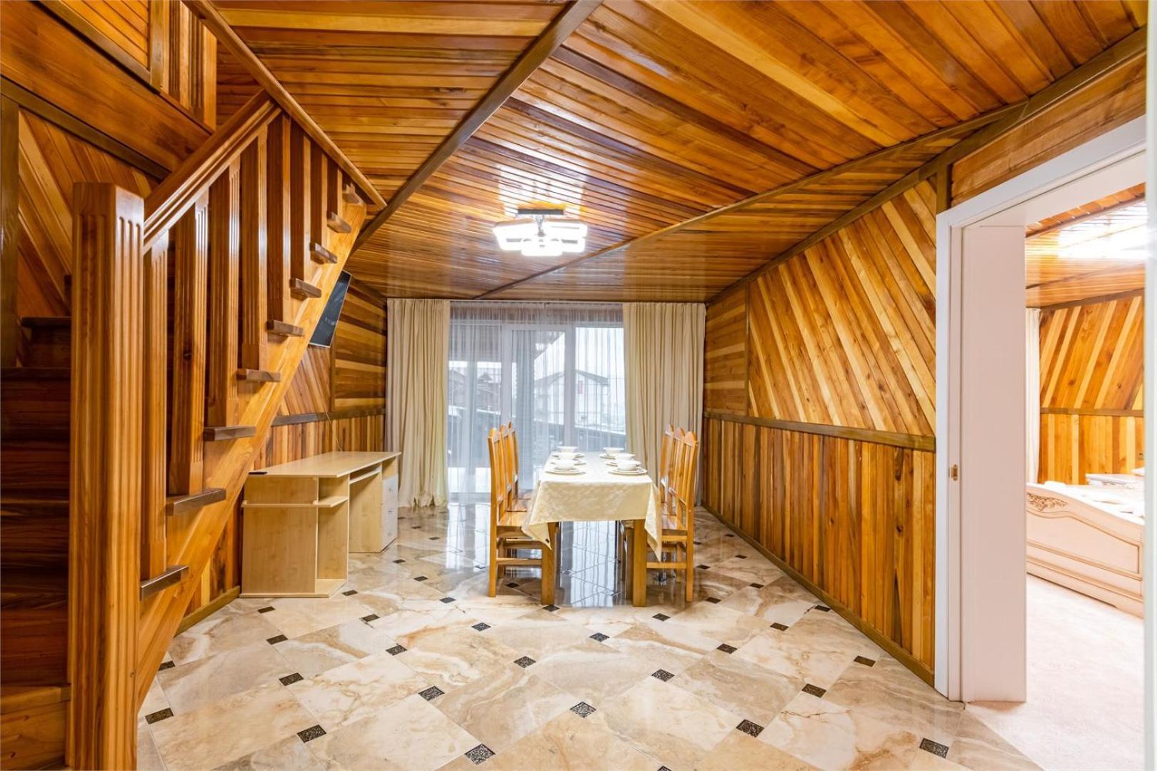 Zeleniy Bir Hotel Bukovel Eksteriør billede