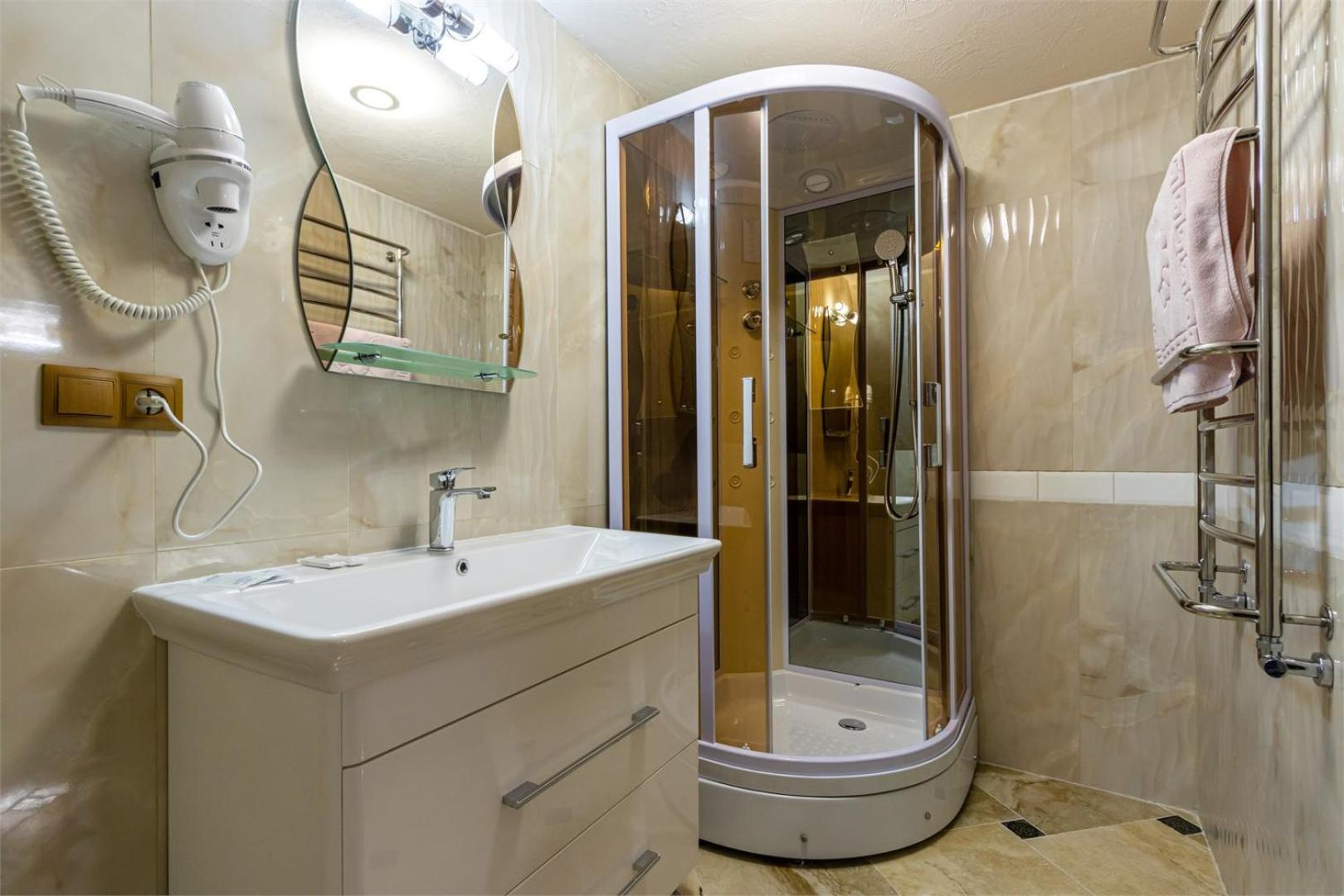 Zeleniy Bir Hotel Bukovel Eksteriør billede