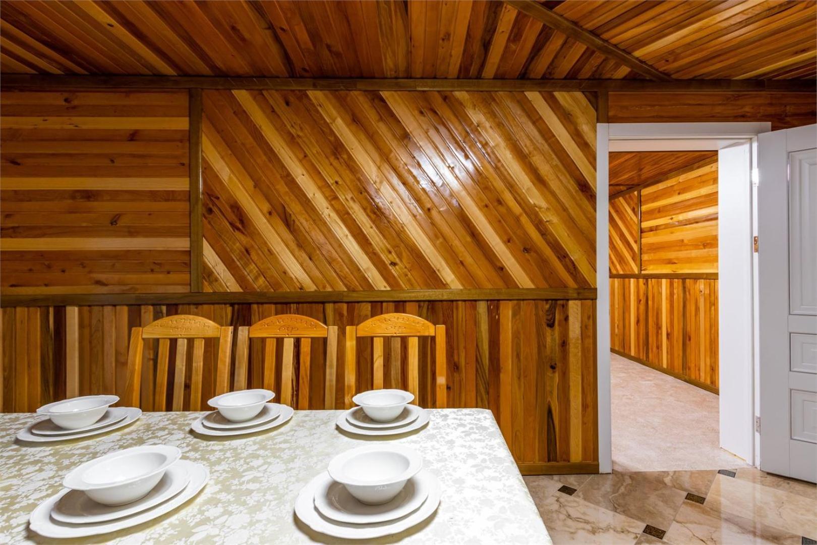 Zeleniy Bir Hotel Bukovel Eksteriør billede