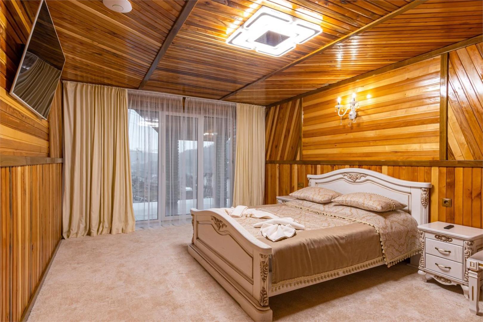 Zeleniy Bir Hotel Bukovel Eksteriør billede